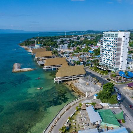 Aston Kupang Hotel & Convention Center Екстериор снимка