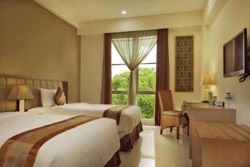 Aston Kupang Hotel & Convention Center Екстериор снимка