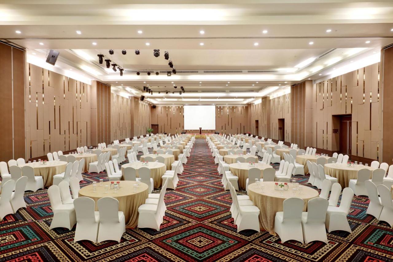 Aston Kupang Hotel & Convention Center Екстериор снимка