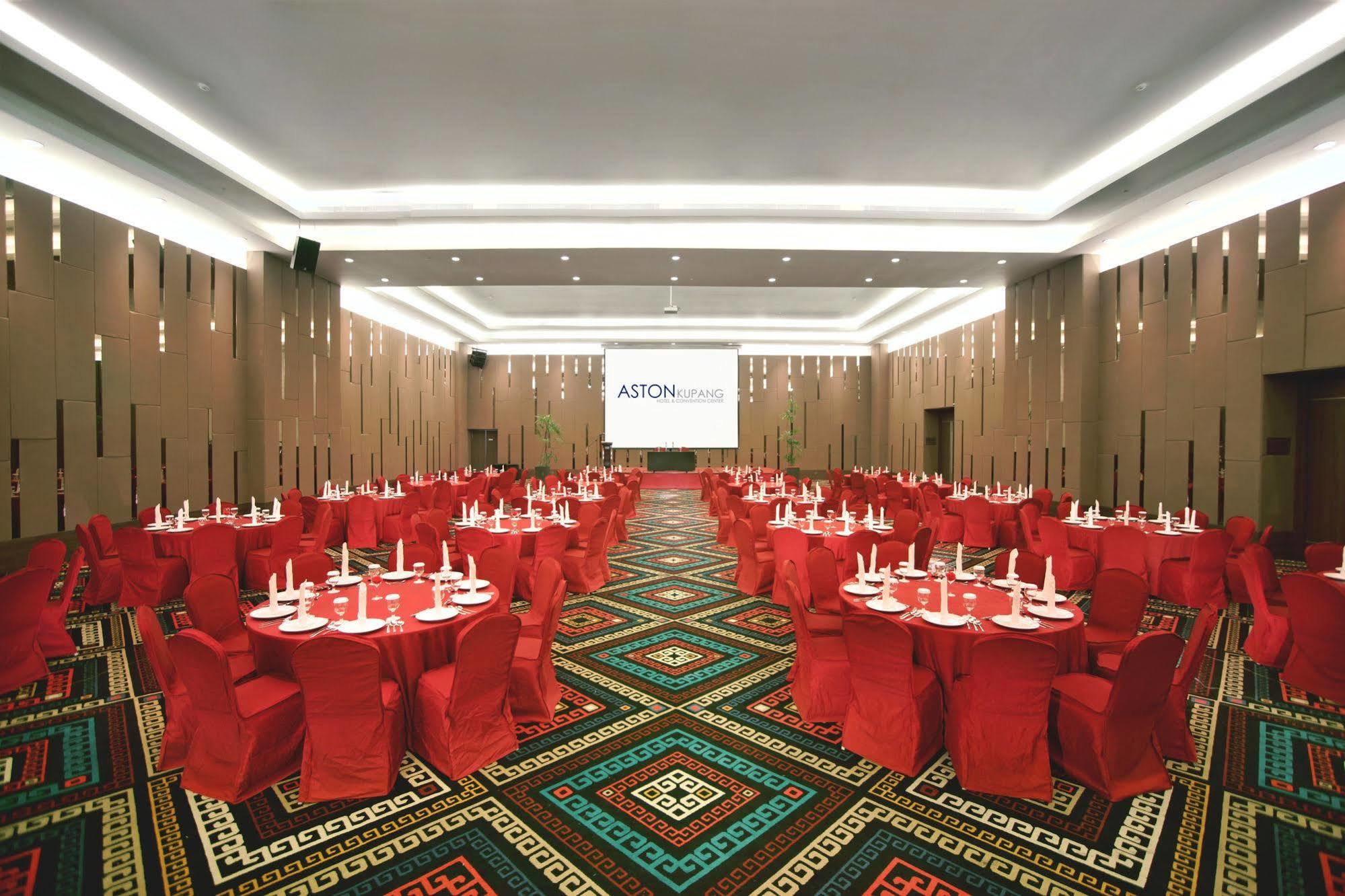 Aston Kupang Hotel & Convention Center Екстериор снимка